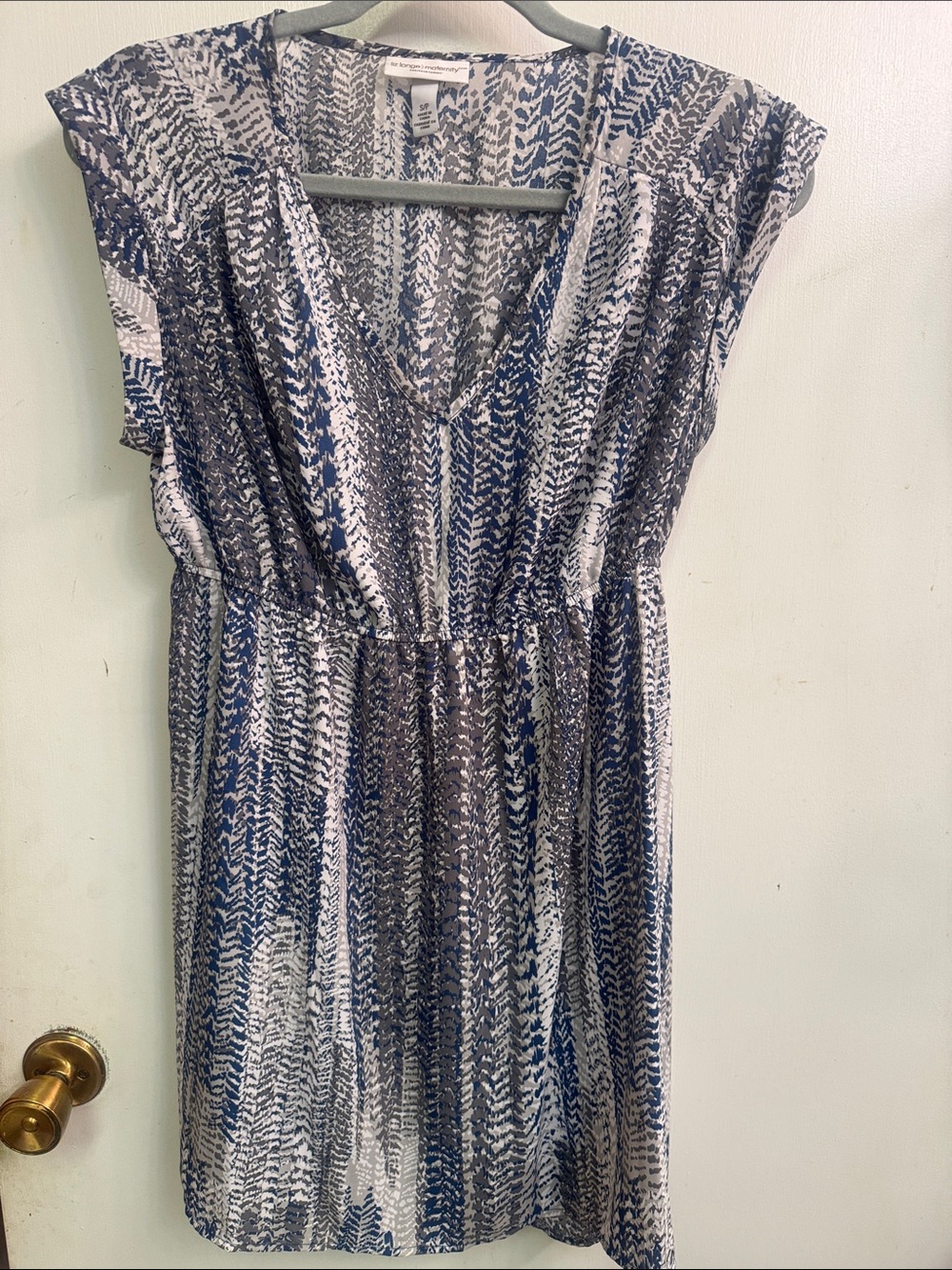 Liz Lange maternity Blue and Gray Patterned V-Neck Dress